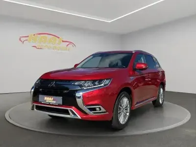 Gebraucht Mitsubishi Outlander P-HEV Plus 135 PS (99 kW) 2019 Rot SUV