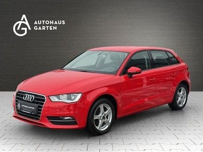 Rot Gebraucht 2015 Audi A3 Attraction Limousine | 8.950 € (Superpreis)
