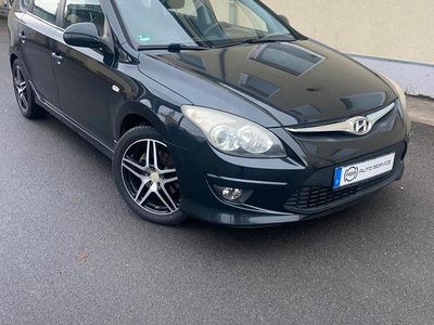 Gebraucht Hyundai i30 109 PS (80 kW) 2010 Schwarz Kombi
