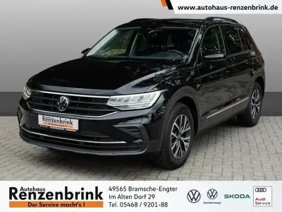 Gebraucht VW Tiguan Business 150 PS (110 kW) 2023 Schwarz SUV