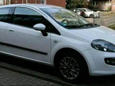 Gebraucht Fiat Punto 77 PS (56 kW) 2011 Weiß Kleinwagen