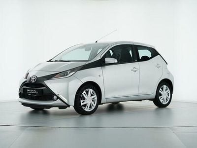 Usata Toyota Aygo Edition-S 69 CV (50 kW) 2017 Argento Utilitaria