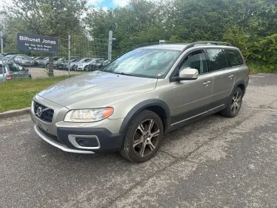 Gebraucht Volvo XC70 Kinetic 163 PS (119 kW) 2011 Kombi