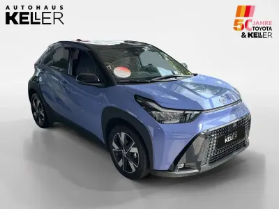 Neu Toyota Aygo X 117 PS (86 kW) 2026 Celestite grey SUV