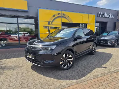 Neu Opel Grandland X Ultimate 145 PS (106 kW) 2026 Lackierung schwarz perla nera/ SUV