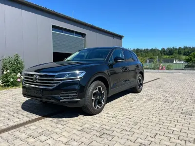 Gebraucht VW Touareg 231 PS (169 kW) 2025 Schwarz SUV