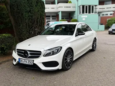 Gebraucht Mercedes C220 AMG line 170 PS (125 kW) 2015 Weiß Limousine