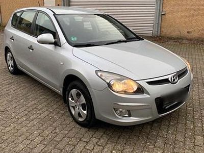 Gebraucht Hyundai i30 2009 Grau Kombi