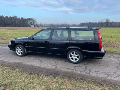 Gebraucht Volvo V70 93 PS (68 kW) 1999 Schwarz Kombi