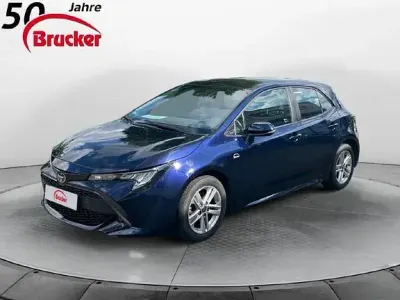 Gebraucht Toyota Corolla Basis 122 PS (89 kW) 2022 Nagoyablau metallic