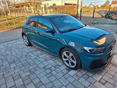 Gebraucht Audi A1 Sportback Ambiente 200 PS (147 kW) 2019 Grün Kleinwagen