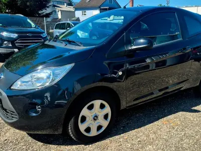 Gebraucht Ford Ka Cool & Sound Edition 69 PS (50 kW) 2015 Schwarz Kleinwagen