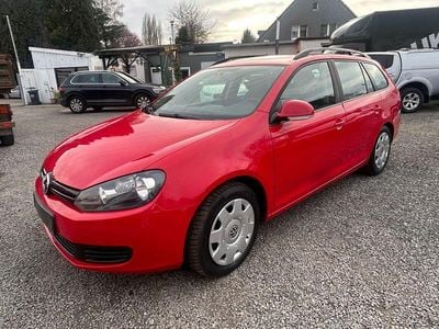 Gebraucht VW Golf VII Comfortline 105 PS (77 kW) 2013 Rot Kombi