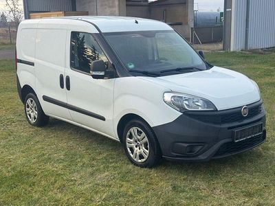 Gebraucht Fiat Doblò 80 PS (58 kW) 2017 Weiß Van / Kleinbus