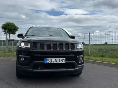 Gebraucht Jeep Compass Limited 170 PS (125 kW) 2019 Schwarz SUV