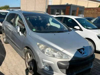 Gebraucht Peugeot 308 SW 100 PS (73 kW) 2008 Silber Kombi