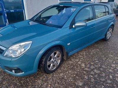 Grau Gebraucht 2005 Opel Signum Cosmo Kleinwagen | 2.600 € (Fairer Preis)