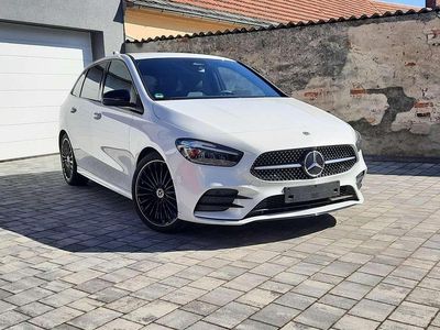 Gebraucht Mercedes B200 AMG Line Premium 163 PS (119 kW) 2024 Weiß Van / Kleinbus