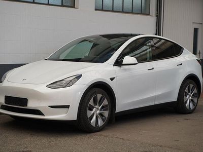 Weiß Gebraucht 2023 Tesla Model Y Long Range AWD SUV | 36.950 € (Fairer Preis)
