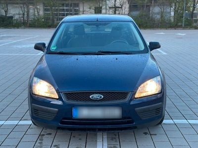 gebraucht Ford Focus Kombi 1.6 BJ 2005 TÜV 2/2025 Klima