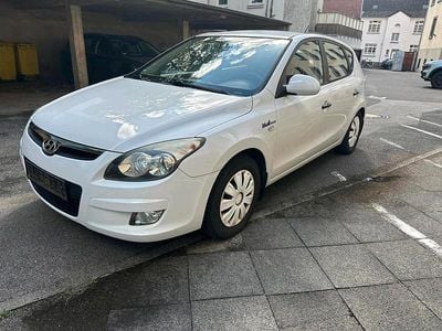 Gebraucht Hyundai i30 109 PS (80 kW) 2010 Limousine