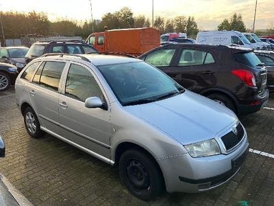 Silber Gebraucht 2006 Skoda Fabia Classic Kombi | 1.250 € (Fairer Preis)