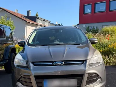 Gebraucht Ford Kuga Titanium 140 PS (102 kW) 2014 Grau SUV