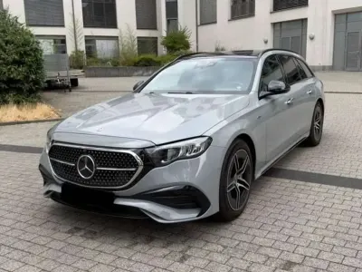Gebraucht Mercedes E300 AMG line 197 PS (144 kW) 2025 Grau Kombi