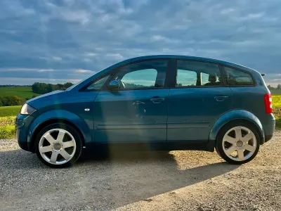 Occasion Audi A2 75 ch (55 kW) 2002 Bleue Citadine