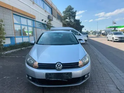 Gebraucht VW Golf VI Trendline 80 PS (58 kW) 2009 Silber Kleinwagen
