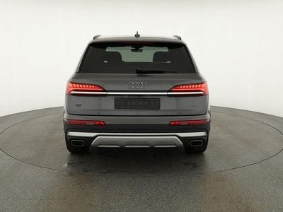 Neu Audi Q7 Comfort 2025 Samurai grau metallic SUV