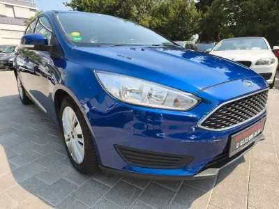 Gebraucht Ford Focus 120 PS (88 kW) 2016 Blau Limousine