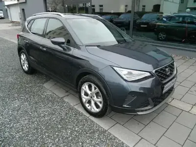 Gebraucht Seat Arona FR 150 PS (110 kW) 2023 Magnetic grau metallic SUV