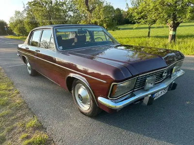 Używany Opel Admiral 165 KM (121 kW) 1973 Czerwony Sedan/Limuzyna