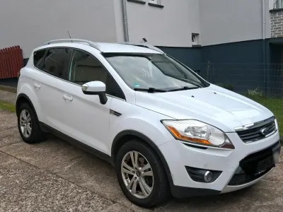 Gebraucht Ford Kuga 140 PS (102 kW) 2011 Weiß SUV