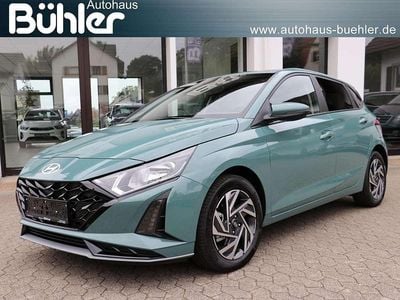 Mangrove green metallic Neu 2025 Hyundai i20 Blackline Kleinwagen | 19.350 € (Superpreis)