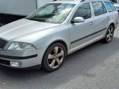 Gebraucht Skoda Octavia Elegance 140 PS (102 kW) 2005 Silber Kombi