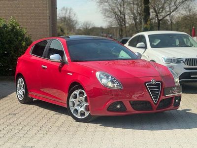 Gebraucht Alfa Romeo Giulietta Quadrifoglio Verde 235 PS (172 kW) 2014 Rot Kleinwagen