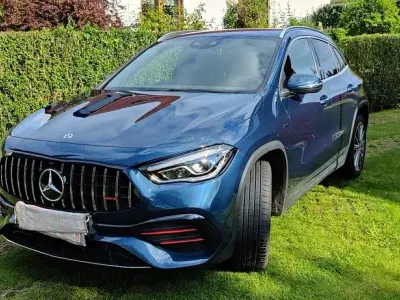 Usata Mercedes GLA250 AMG 218 CV (160 kW) 2020 Blu SUV