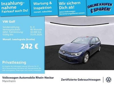 Gebraucht VW Golf VIII Life 131 PS (96 kW) 2023 Atlantic blue metallic Limousine