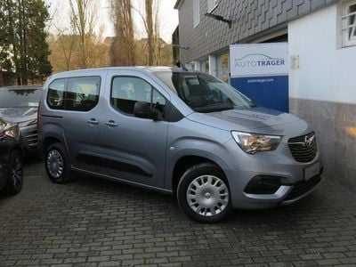 Gebraucht Opel Combo Life Edition 131 PS (96 kW) 2022 Kontrast grau/quarz silber Van / Kleinbus