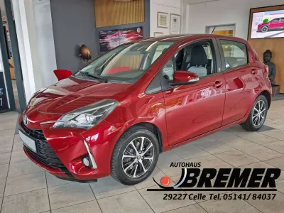 Gebraucht Toyota Yaris Team 111 PS (81 kW) 2018 Tokiorotperleffekt Kleinwagen