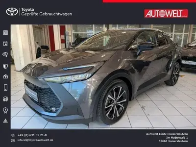 Gebraucht Toyota C-HR Team 140 PS (102 kW) 2023 Grey metallic / black SUV