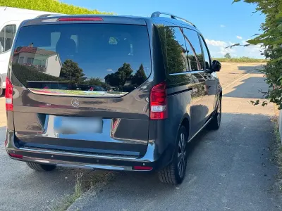 Gebraucht Mercedes V220 Edition 163 PS (119 kW) 2023 Van / Kleinbus