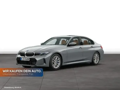 Gebraucht BMW 330e Comfort Edition 292 PS (214 kW) 2025 Skyscraper grau metallic Limousine