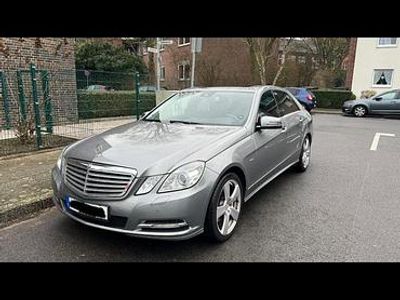 Mercedes E300