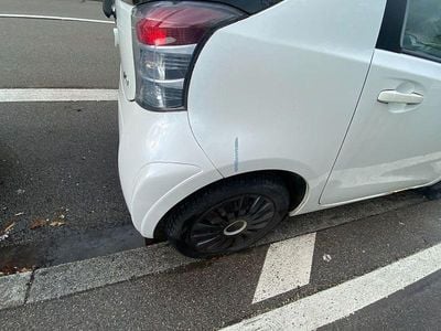 Usata Toyota iQ 68 CV (50 kW) 2009 Bianco Utilitaria