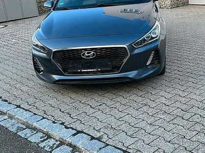 Gebraucht Hyundai i30 110 PS (80 kW) 2017 Grau Kombi