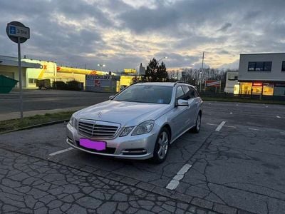 Mercedes E220