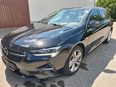 Gebraucht Opel Insignia Elegance 122 PS (89 kW) 2021 Schwarz Kombi
